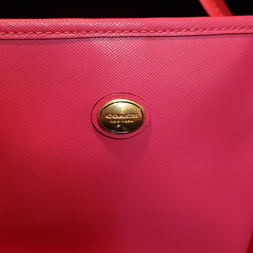 Bright Pink Coach Leather Bag And Wallet Set - Picture 3 of 16